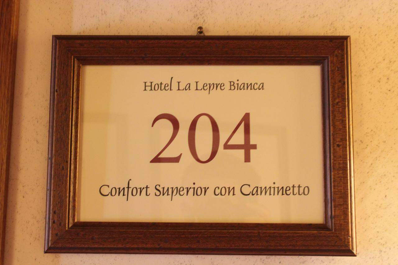 Hotel La Lepre Bianca Ґалліо Екстер'єр фото